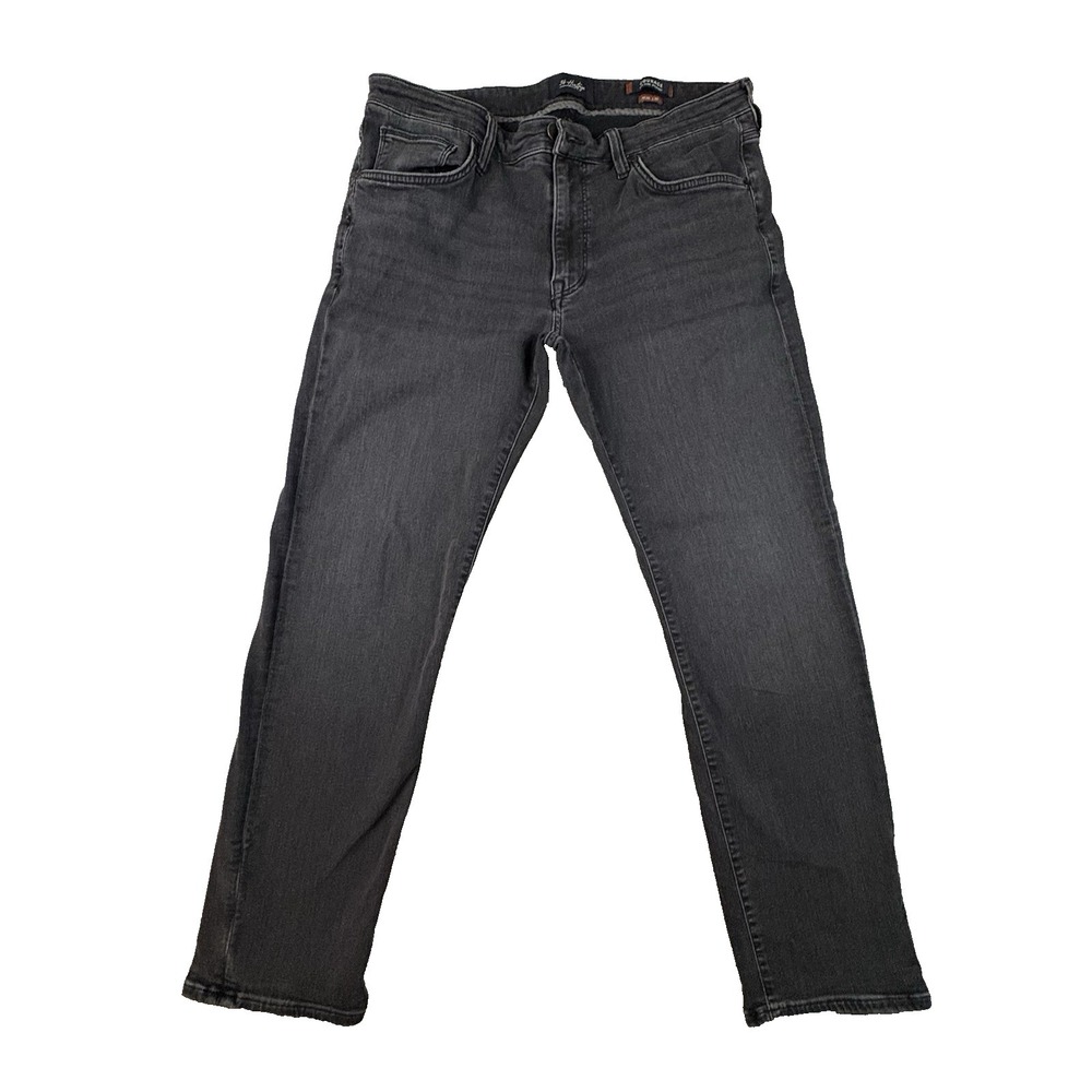 34 Heritage Men's 36x29.5 Black Courage Straight Leg Stretch Jeans Dark Wash